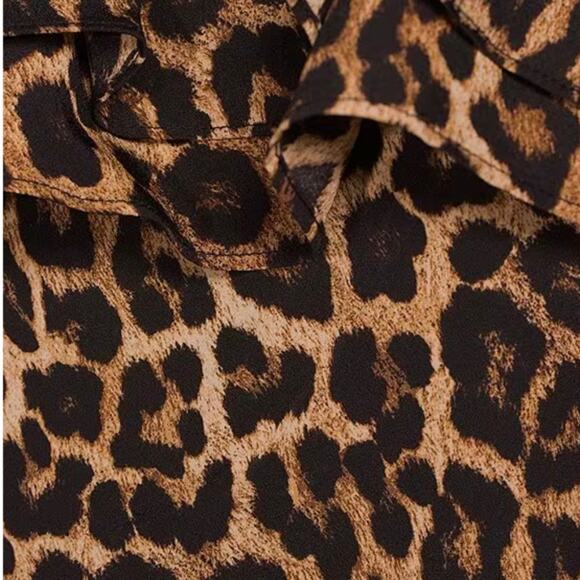 Michael Kors Size Large Leopard Print Blouse. Preloved in Excellent Condition! - Picture 3 of 3
